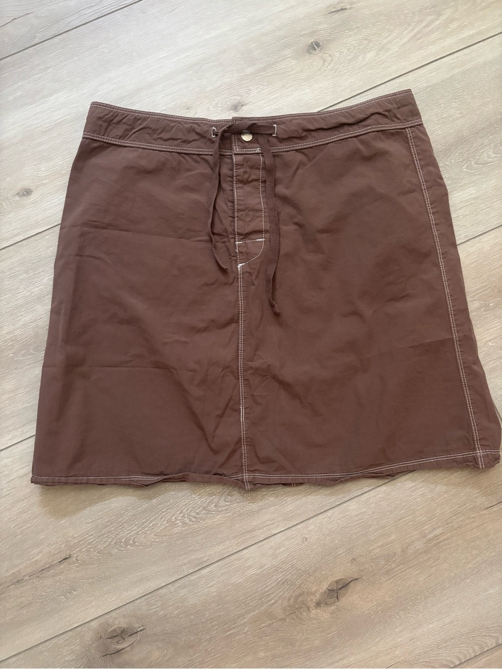 L Fresh Produce Brown Skirt visible Stitching Pockets Snap/Tie Closure